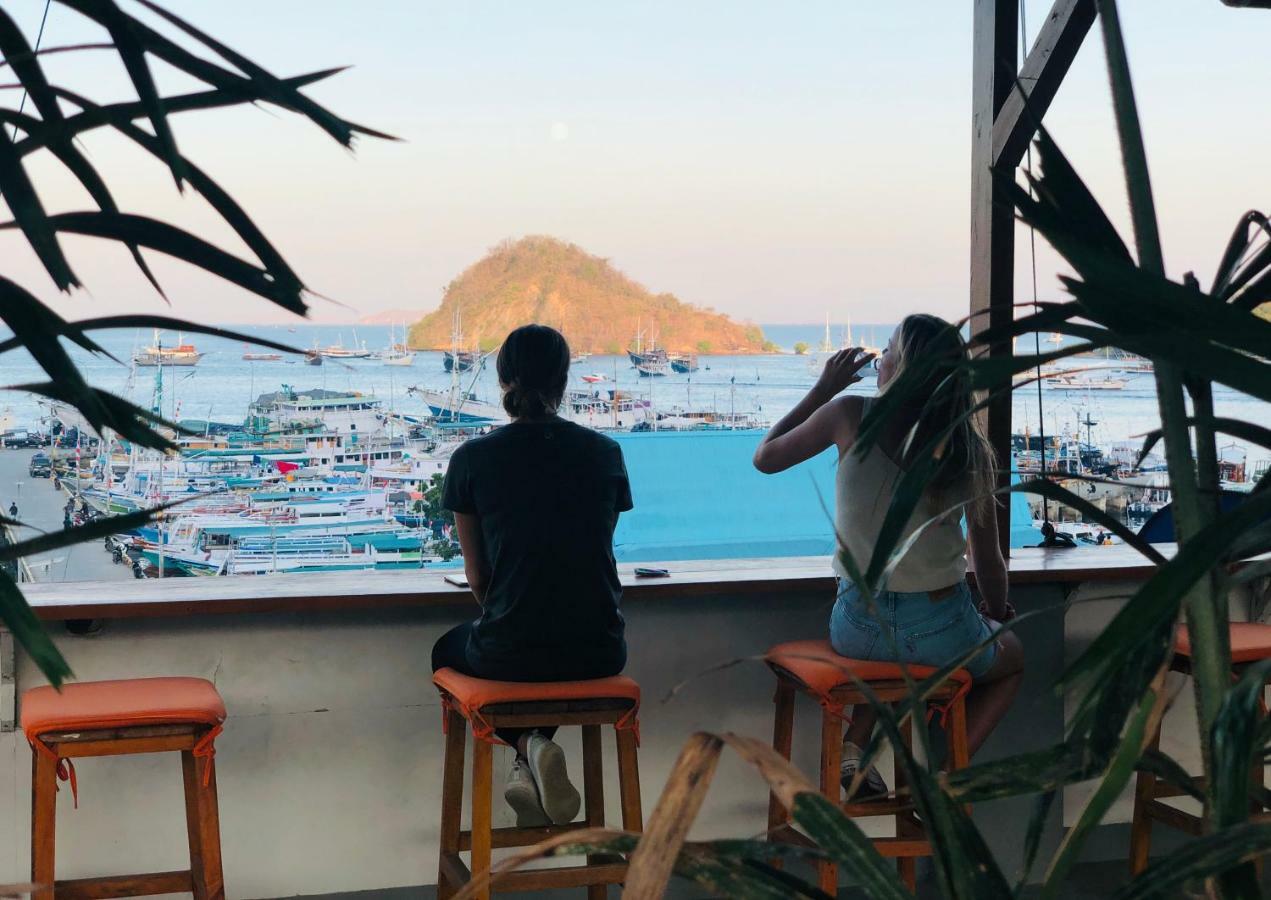 Blue Ocean Hotel Labuan Bajo Exterior foto
